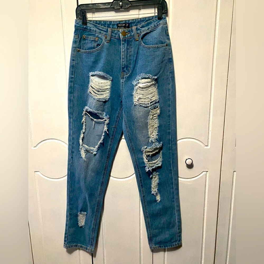 NASTY GAL SCHOOL GIRL DISTRESSED JEANS SIZE 26